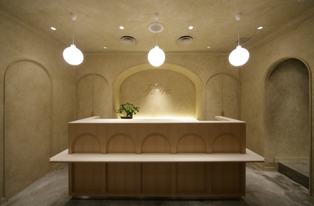 原宿・表参道にある日本を代表するトレンド美容室・美容院「Tierra（ティエラ）」の求人画像